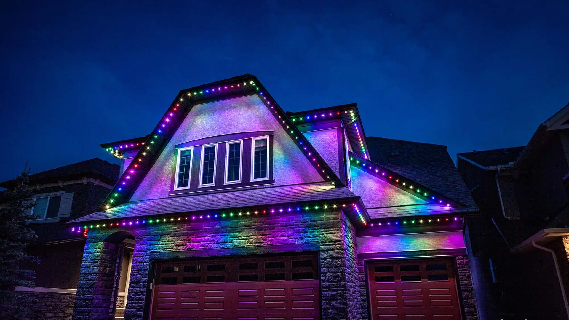 CleveLED lighting highlighting house architecture